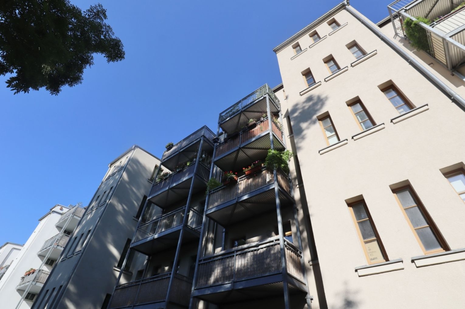 Dachgeschoss • 2-Zimmer  • offen • Tageslichtbad • Balkon • Einbauküche • Hilbersdorf • Chemnitz