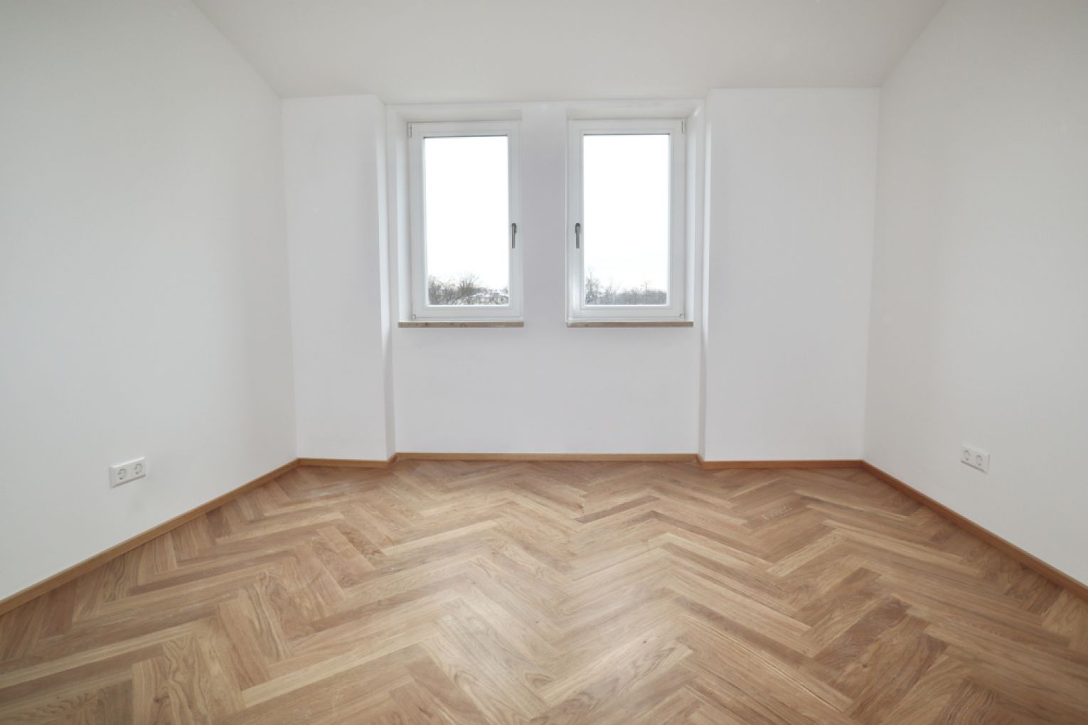 Erstbezug • in Chemnitz • 3-Raum Wohnung • Dachgeschoss • Balkon • modern • Tageslichtbad • ruf an