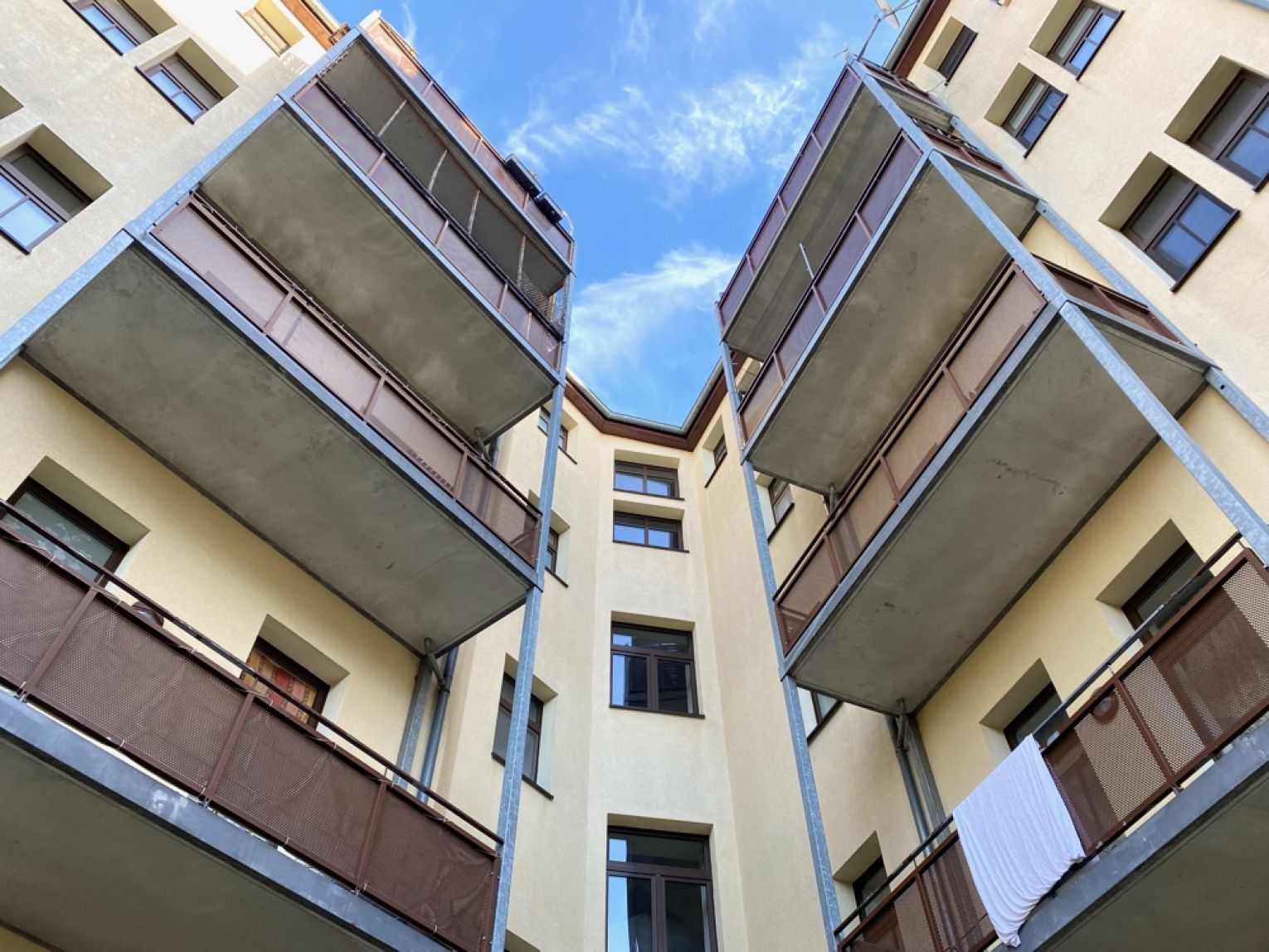 2-Zimmer • Schlosschemnitz • Einbauküche • Balkon • zur Miete • Erdgeschoss  • jetzt anrufen