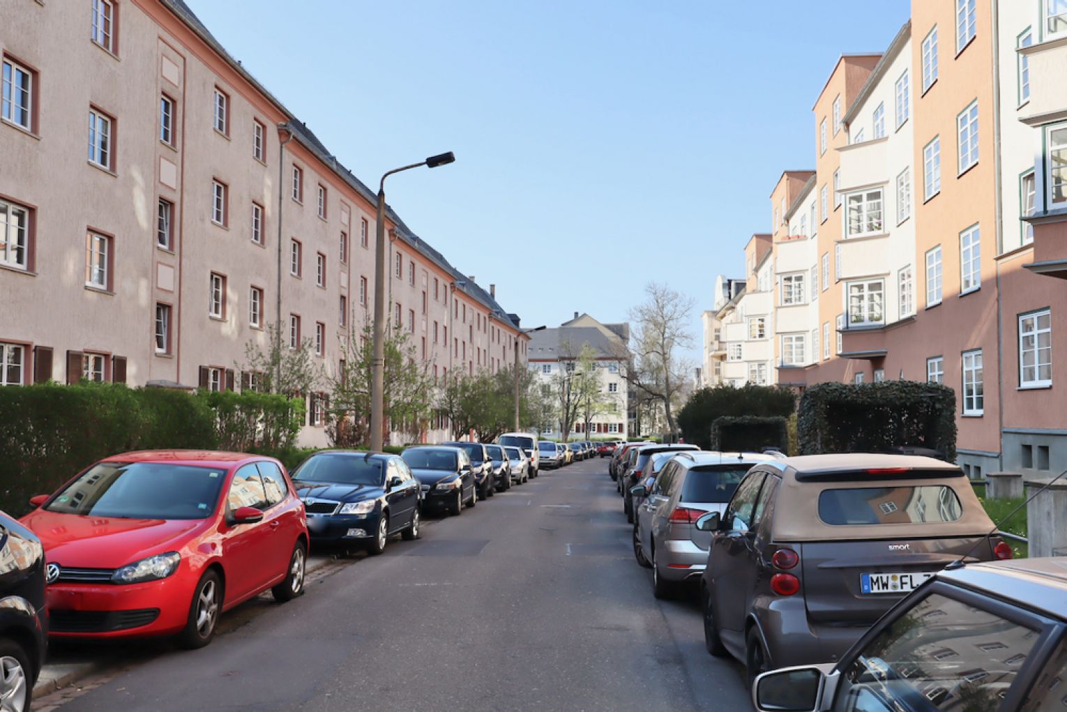 Tageslichtbad mit Wanne • Balkon • saniert • 2 Raum • Sonnig • Stellplätze! • Besichtigungstermin!?