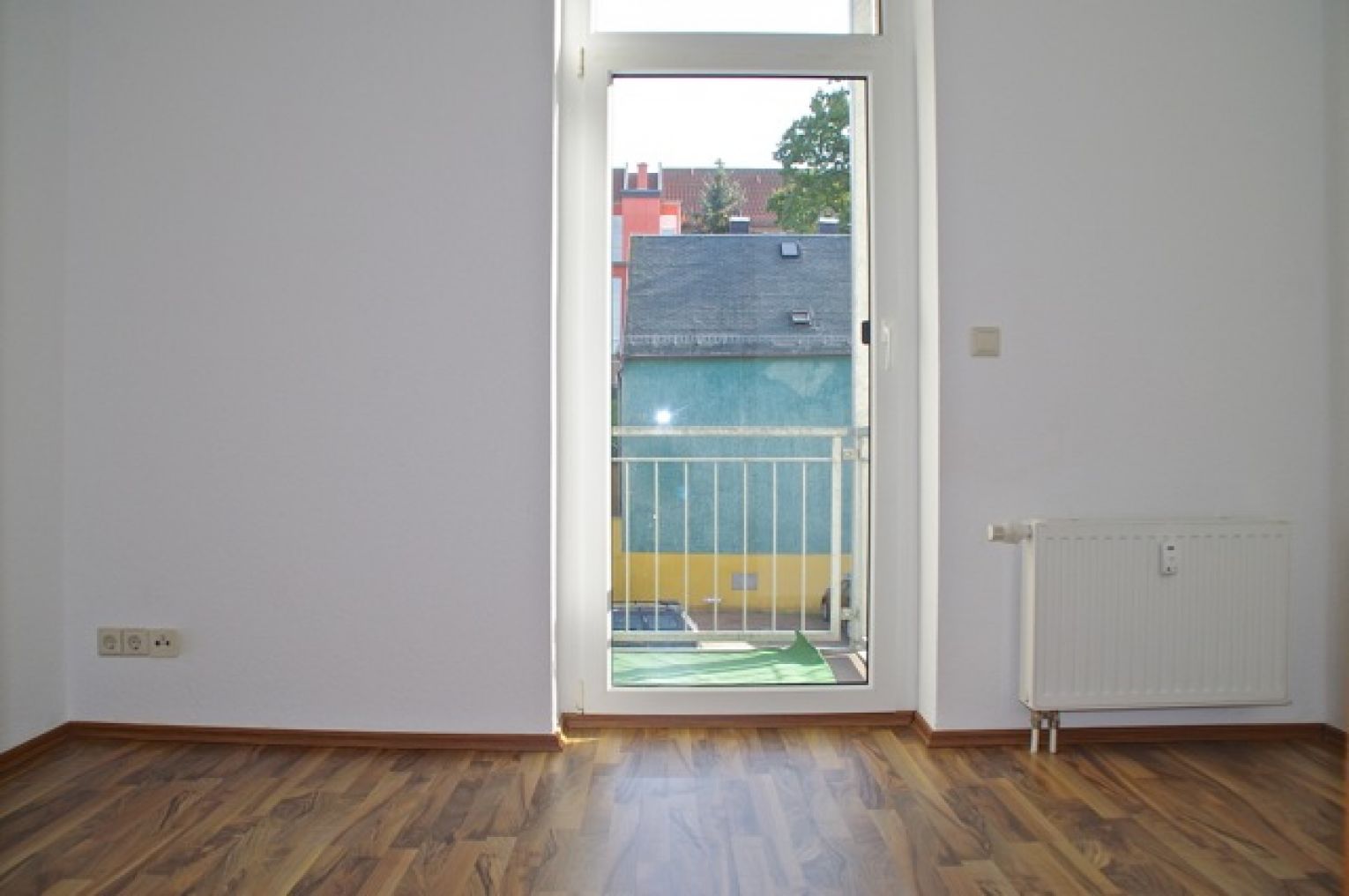 Wohnung zur Miete • Limbach-Oberfrohna • 3 Zimmer • großer Balkon • Stellplatz • gleich anschauen!