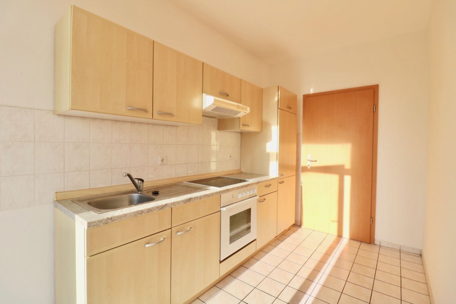 2-Raum Wohnung • Chemnitz • Balkon • Tageslichtbad • Einbauküche • Stellplatz • jetzt mieten