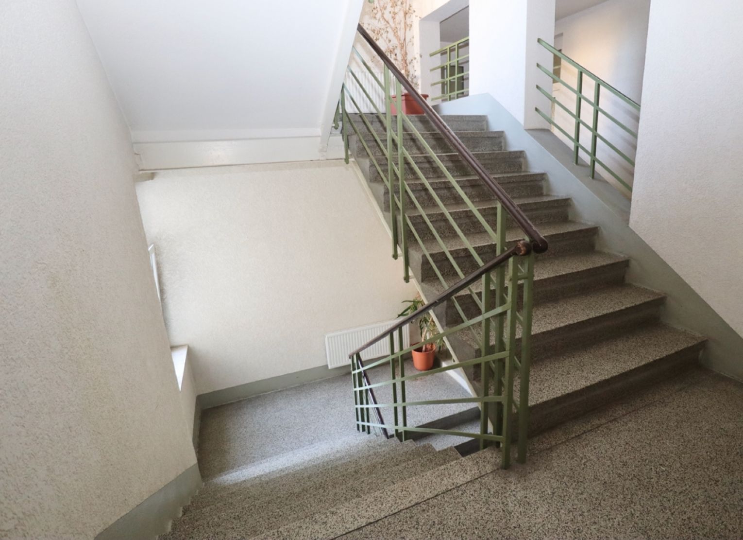 2-Zimmer • mit Balkon • Wanne • zur Miete • auf dem Kaßberg • in Chemnitz • Dachgeschoss