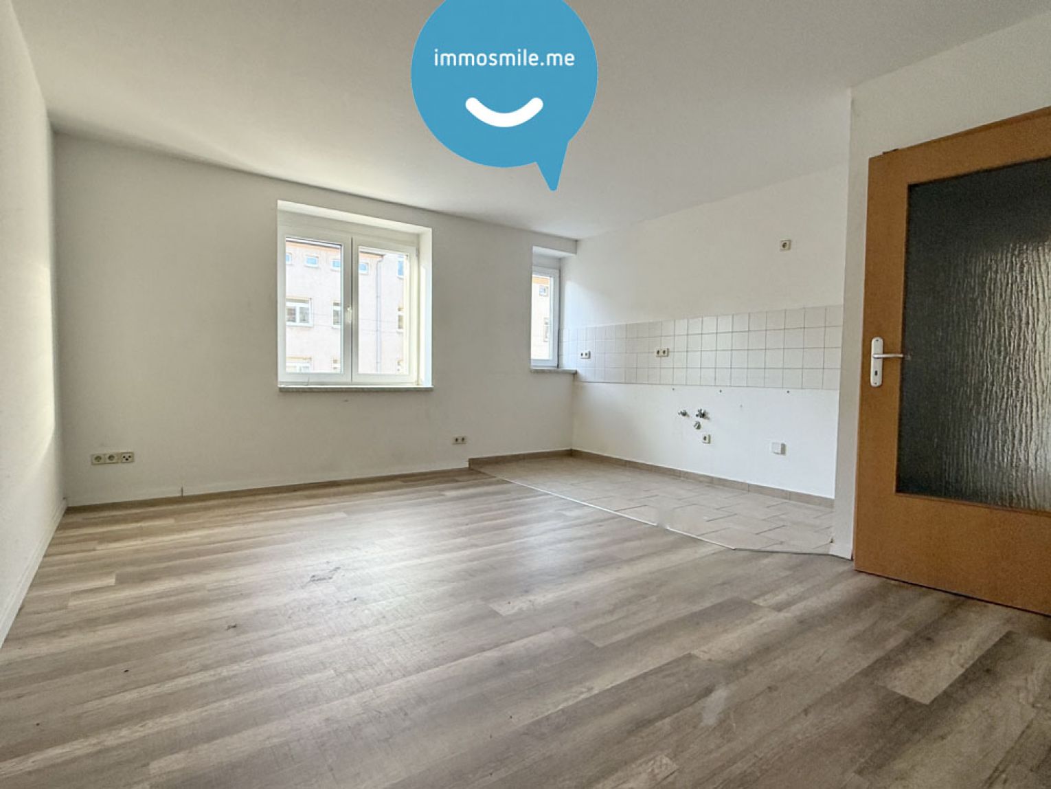 TOP • 2-Zimmer • Fussbodenheizung • Laminat • Tageslichtbad mit Wanne • mal anschauen !?