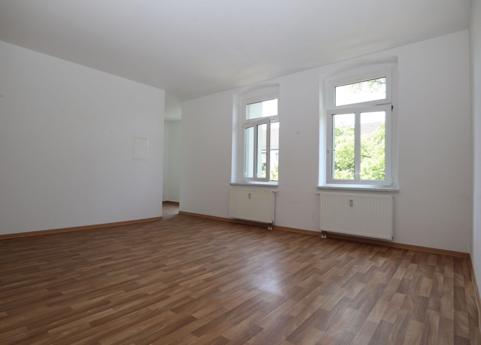 2-Raum Wohnung • Einbauküche • in Chemnitz • Balkon • zur Miete • anschauen und mieten