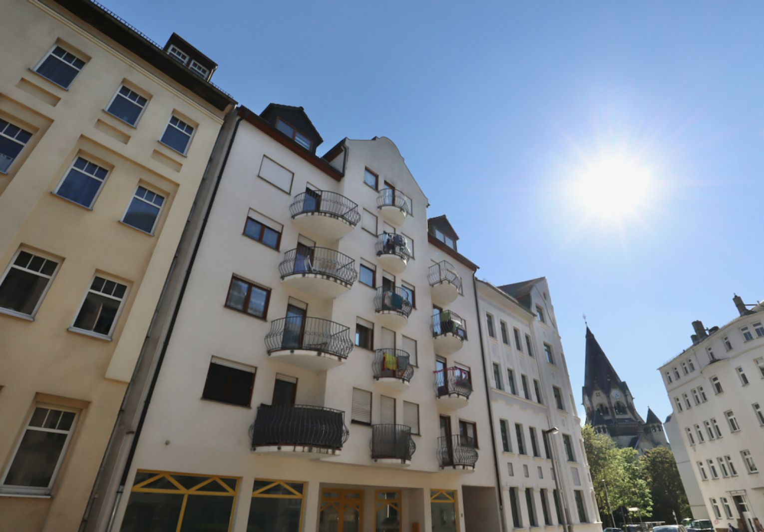 1-Zimmer • Chemnitz • Uni-Nähe • Einbauküche • Balkon • Studenten-Wohnung • Lutherviertel • ruf an