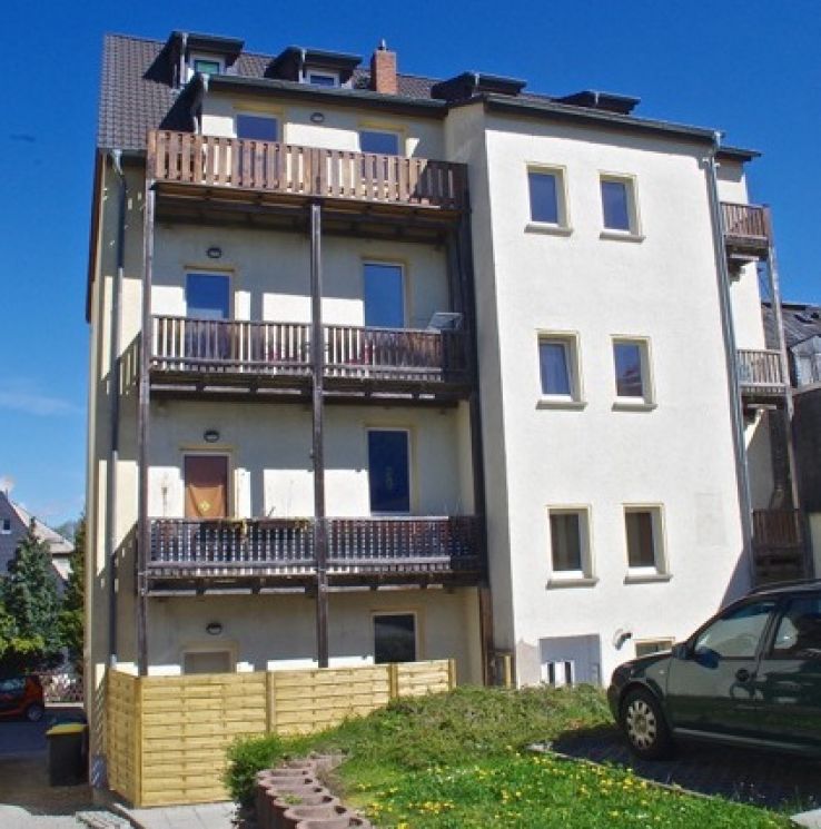 Limbach-Oberfrohna • Dachgeschoss • Maisonette • Südbalkon • 3-Zimmer • Bad mit Wanne • Zentrum