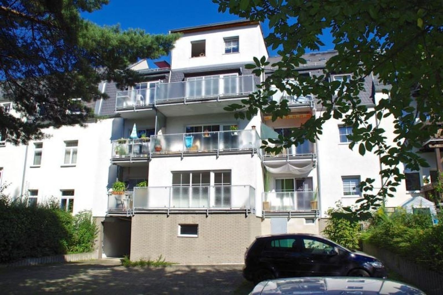 modernes 1-Raum-Apartment • Sonnenterrasse • EBK • ruhige Lage • Wald fußläufig schnell erreichbar