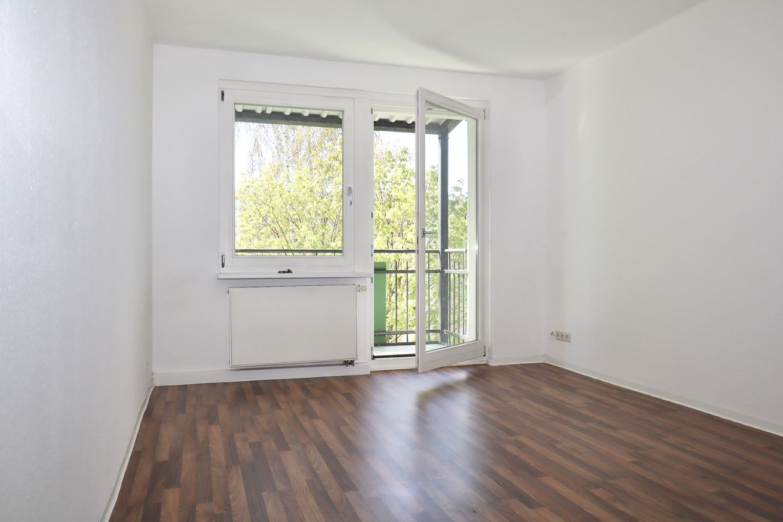 Gablenz • Balkon • 3-Zimmer Wohnung • Bad mit Fenster • in Chemnitz • Einbauküche • jetzt mieten!