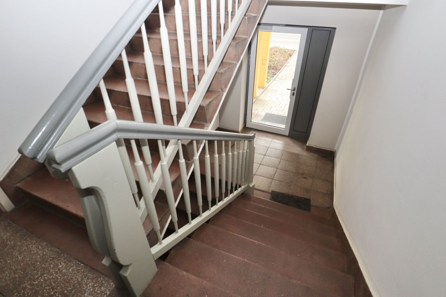 2-Raum Wohnung • mit Balkon • Altchemnitz • Einbauküche • jetzt Termin vereinbaren