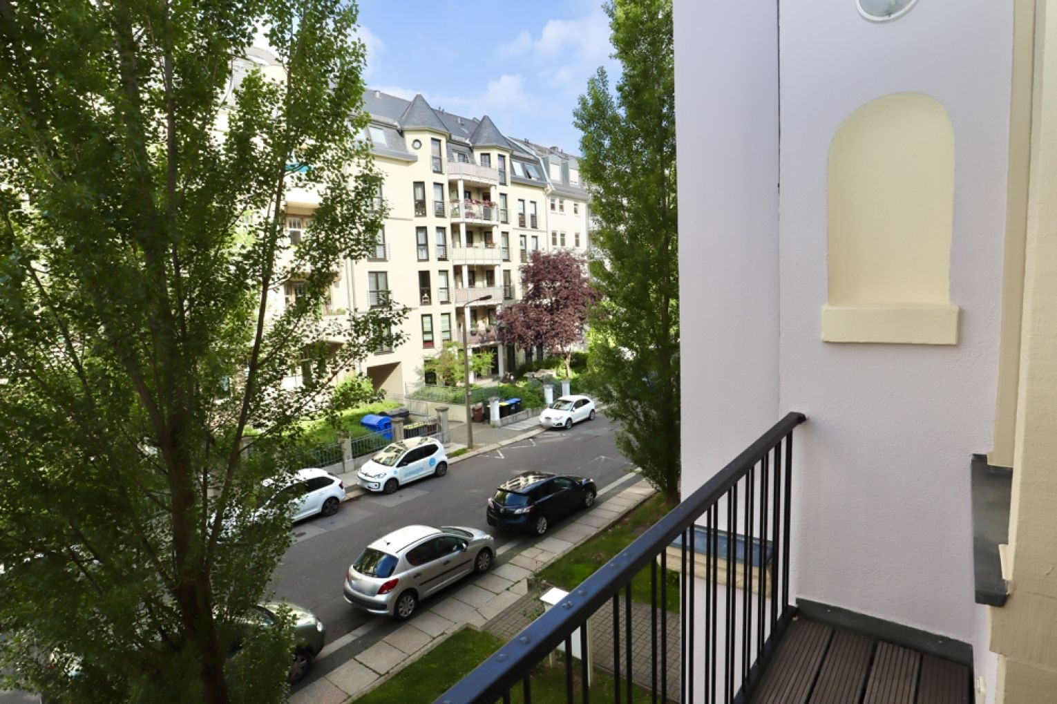 Tiefgaragenstellplatz • Kaßberg • 4-Raum Wohnung • Balkon • 2 Bäder • Chemnitz • zur Miete