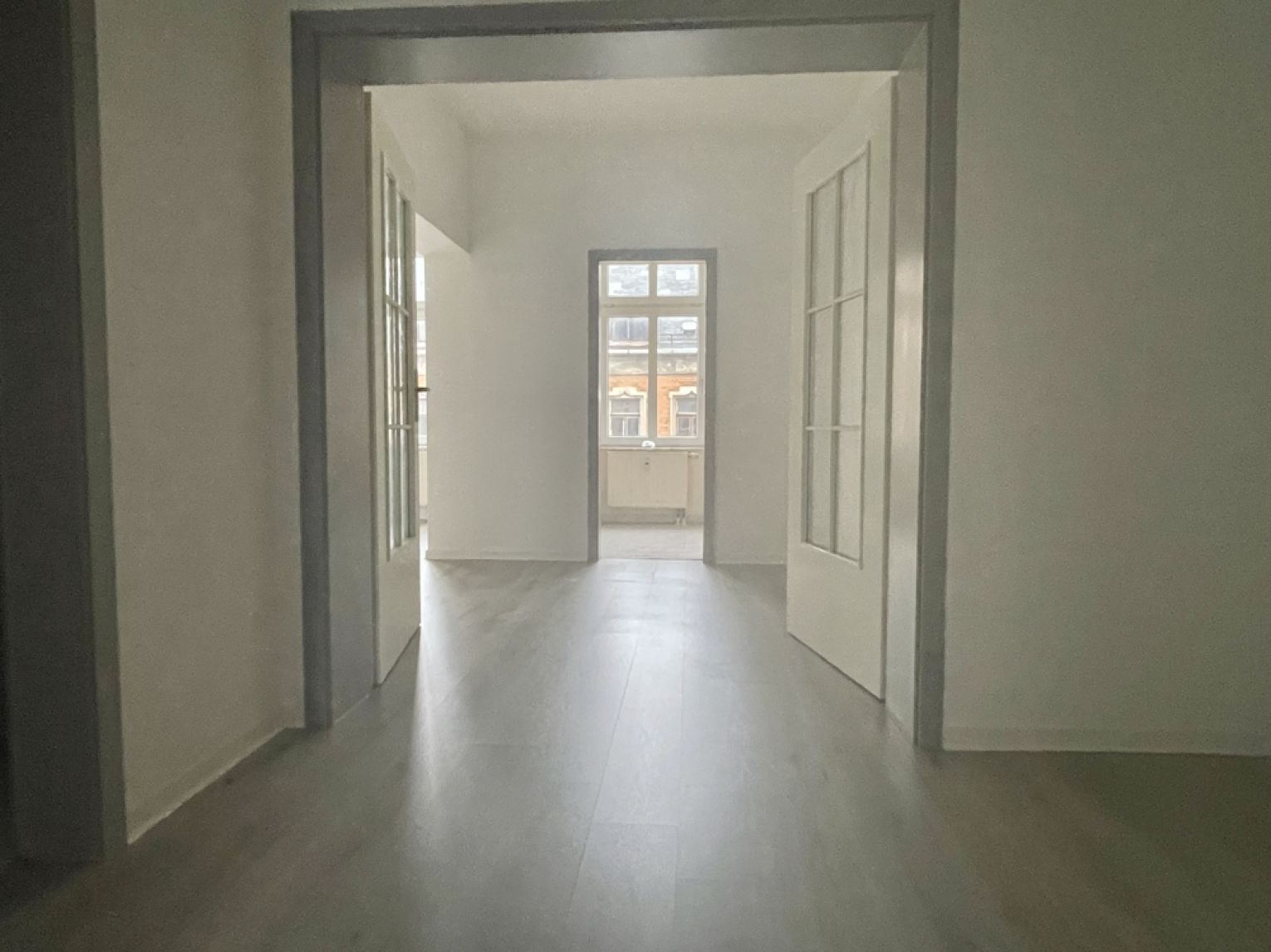 individueller Grundriss • 3 Zimmer • Südbalkon • EBK • Stellplätze • schnell Termin vereinbaren!