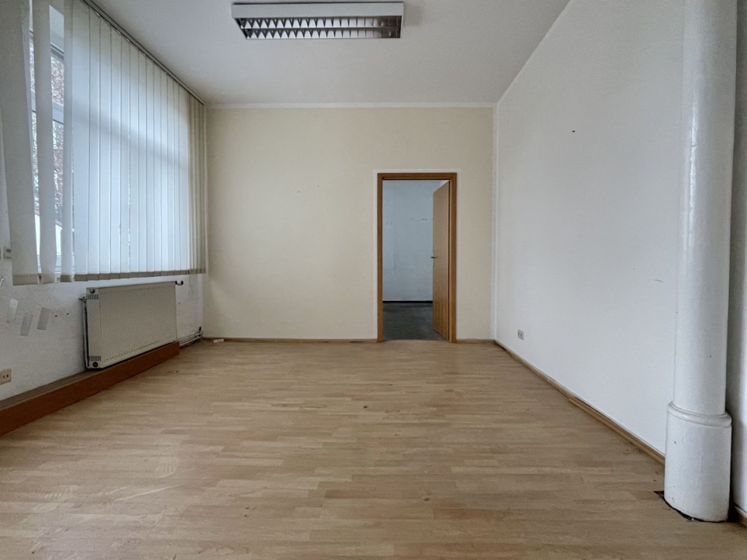 Schnäppchen • 4-Zimmer • 80qm • weitere 80qm in der 1.Etage möglich • einfach mal anschauen!