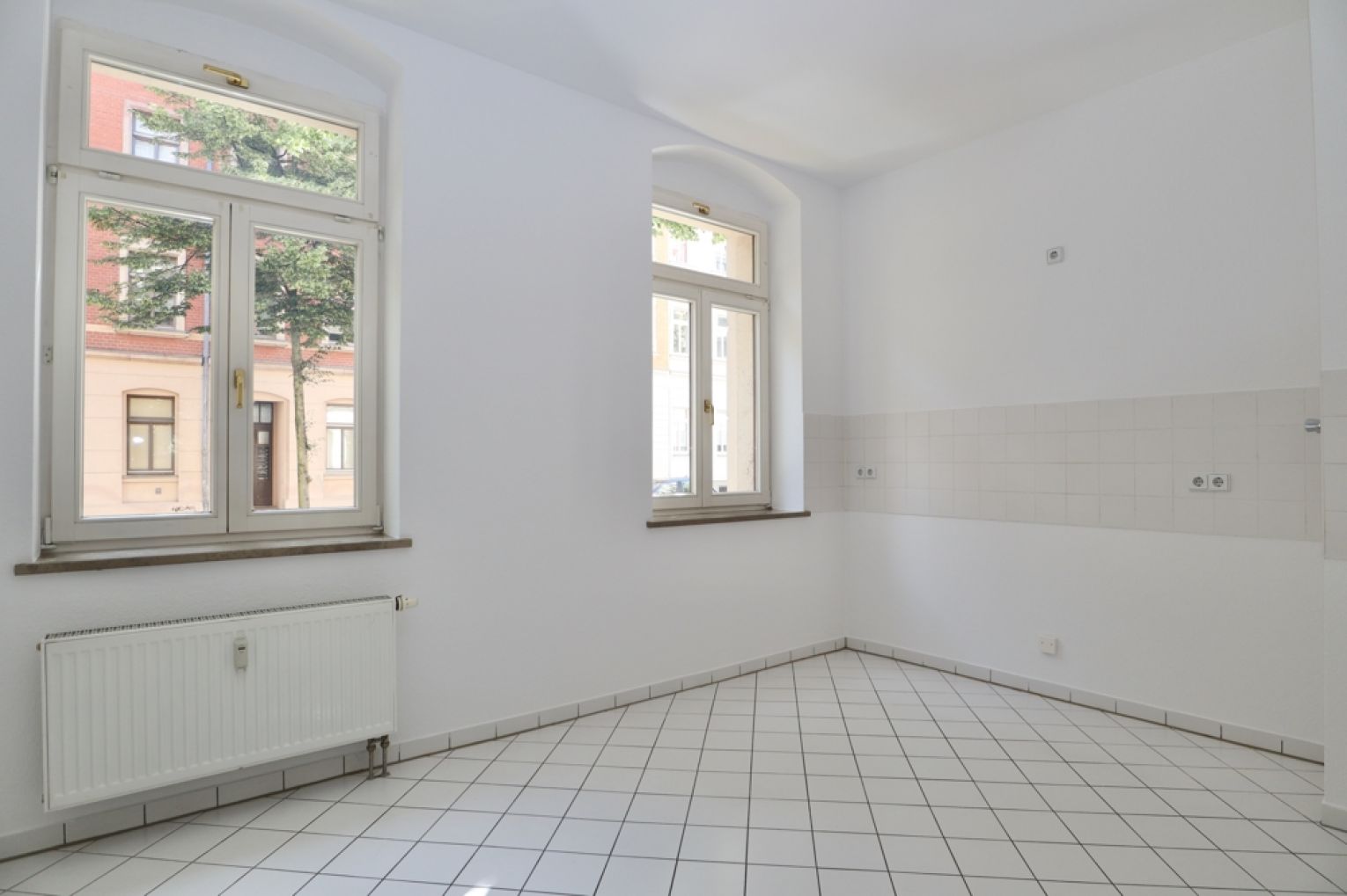 3-Raum Wohnung in Chemnitz • Balkon •  Wanne • Stellplatz • Kaßberg • Parkett • jetzt mieten