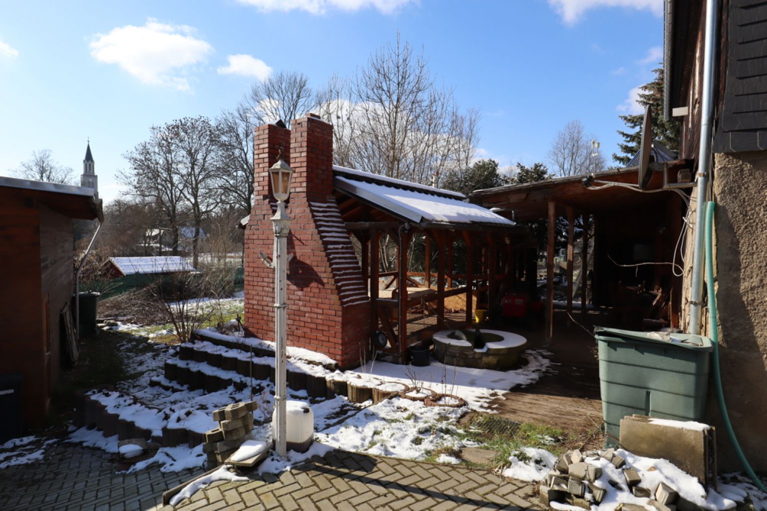 • Rabenstein • Haus • Hof • Anbau • Garten • Garage mit Hebebühne • jetzt besichtigen