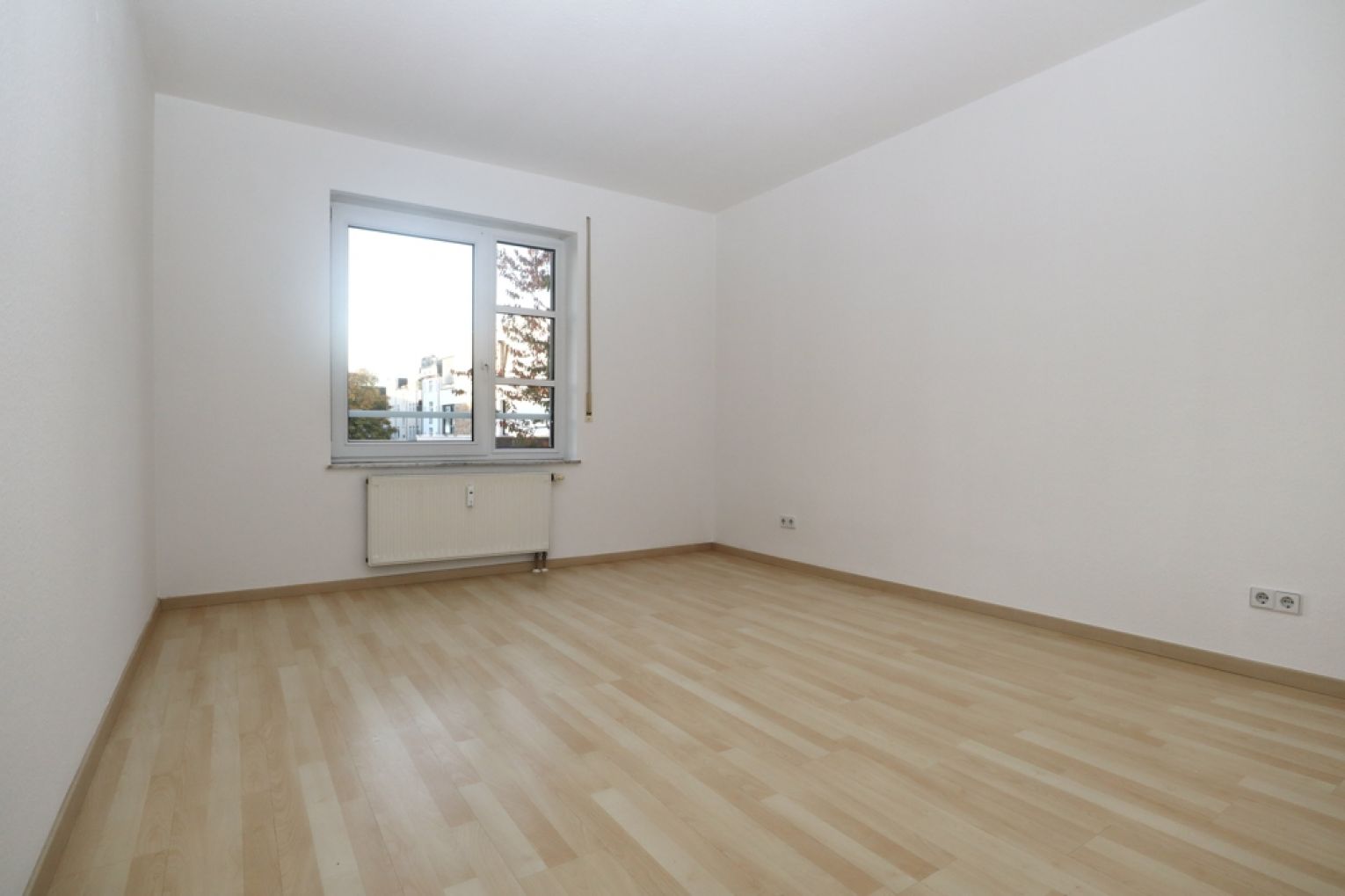 3-Raumwohnung • in Schlosschemnitz • mit Balkon • Aufzug • TG-Stellplatz • jetzt anrufen