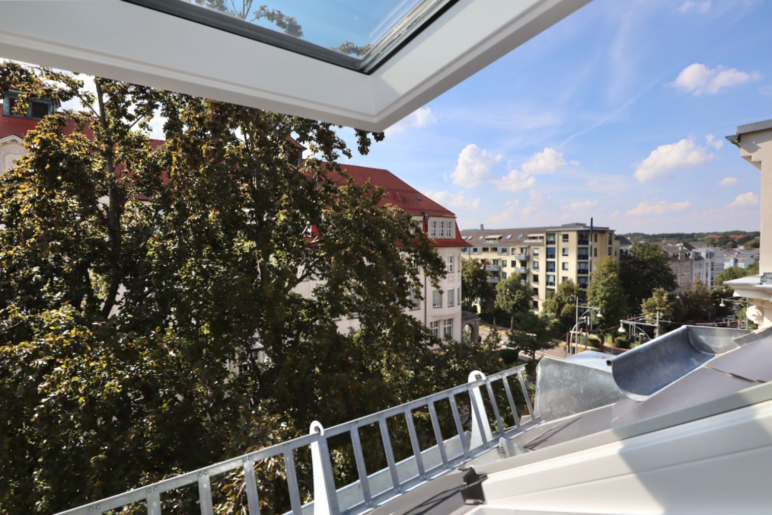 in Chemnitz • auf dem Kaßberg • ERSTBEZUG • 5 Räume • Büro • mit Balkon • hochwertige Ausstattung