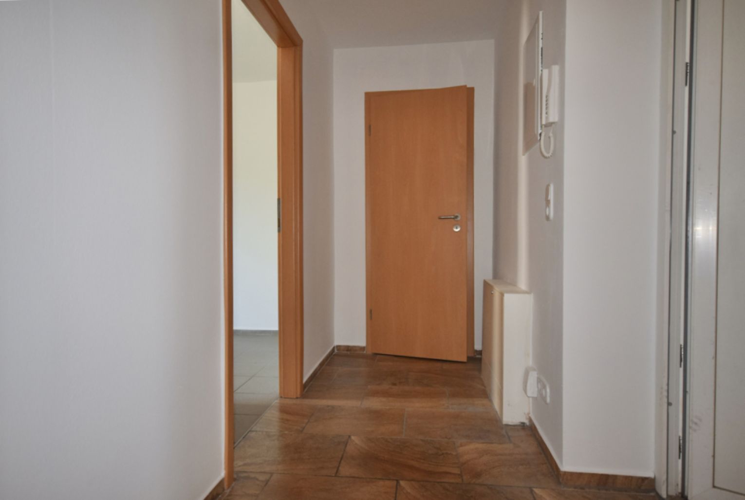 2-Raum Apartment • Fussbodenheizung • Bad mit Dusche • wärmegedämmte Fassade • schnell sein!