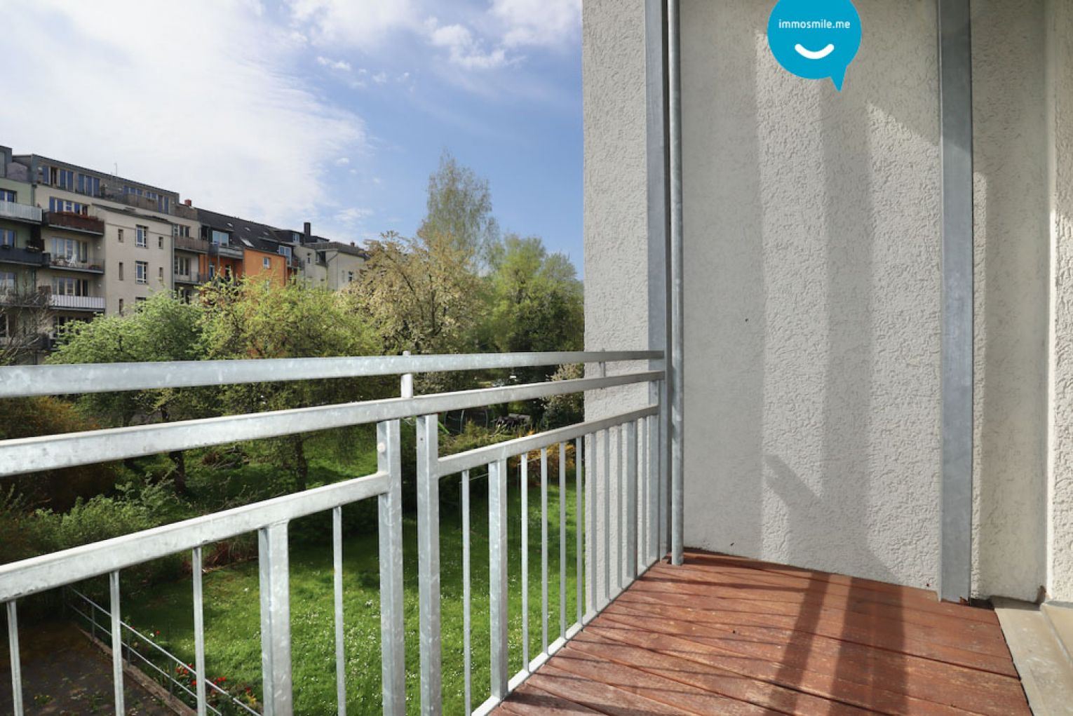 2 Zimmer • NEUES Laminat • Balkon  • Einbauküche • Hilbersdorf • zentral aber ruhig • jetzt mieten