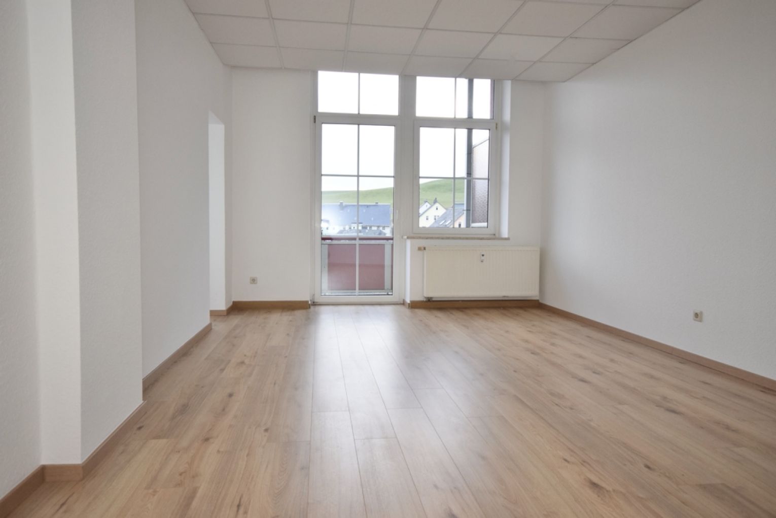 2-Zimmer • Gelenau • Balkon • ruhige Lage • Stellplatz • Jetzt besichtigen?