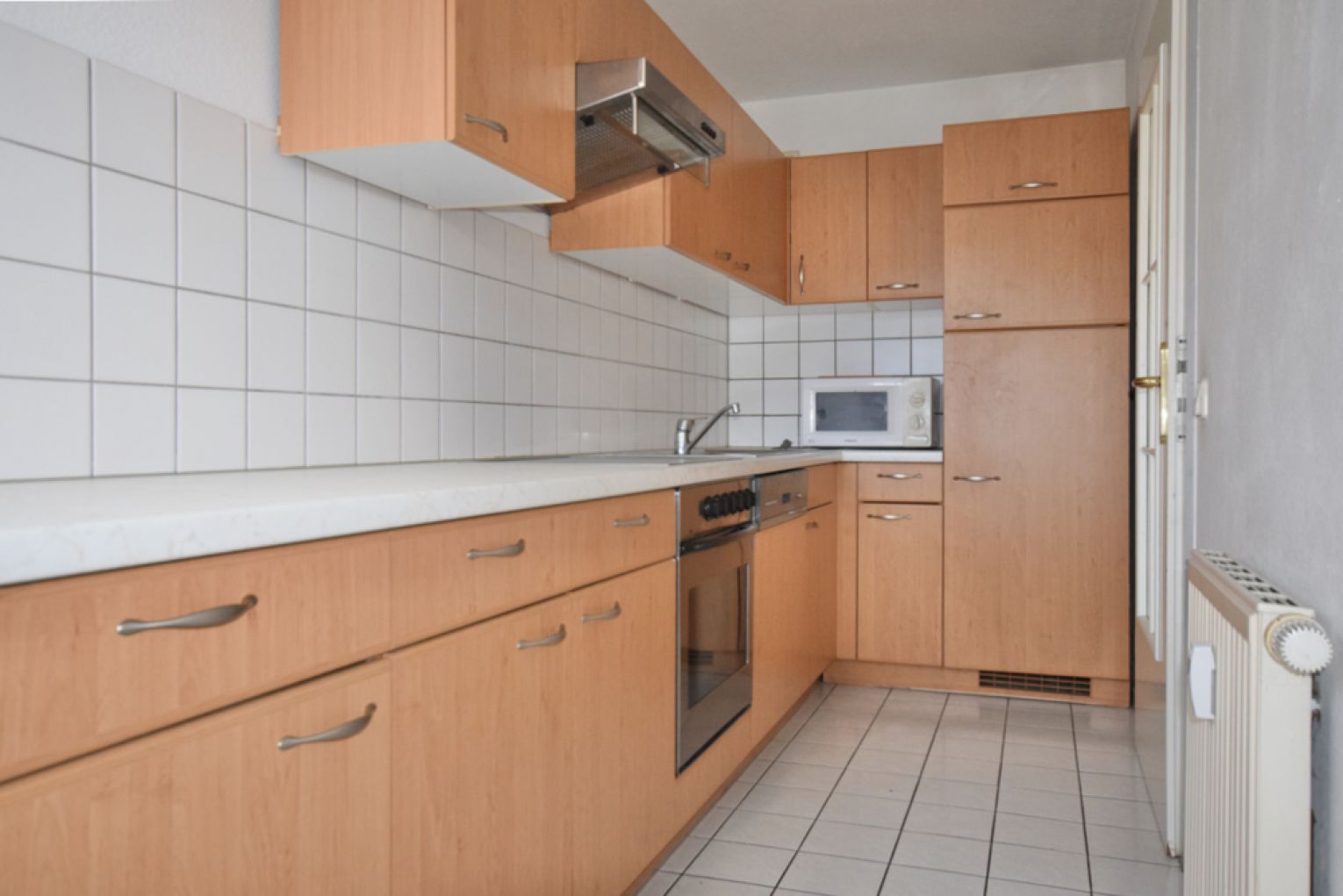 3-Zimmer Maisonette-Wohnung • Tageslichtbad mit Wanne • Einbauküche • Stellplatz  • Lift • anrufen!