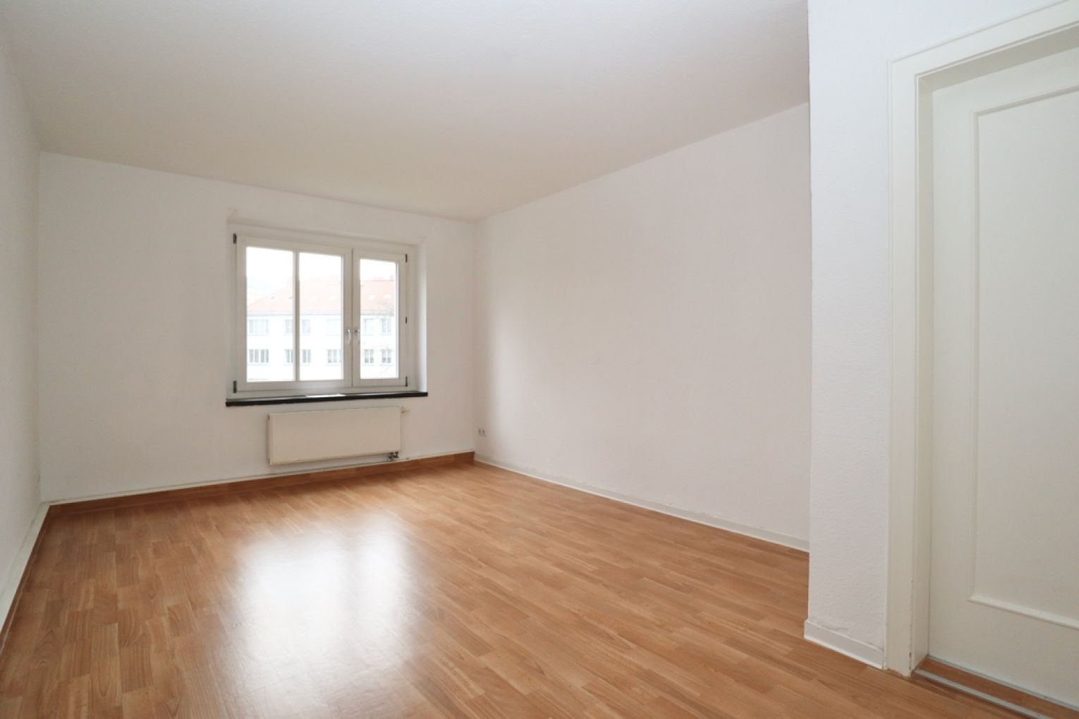 2 Zimmer • Küche • Gutschein • Balkon • in Chemnitz • Tageslichtbad mit Wanne • jetzt anrufen!