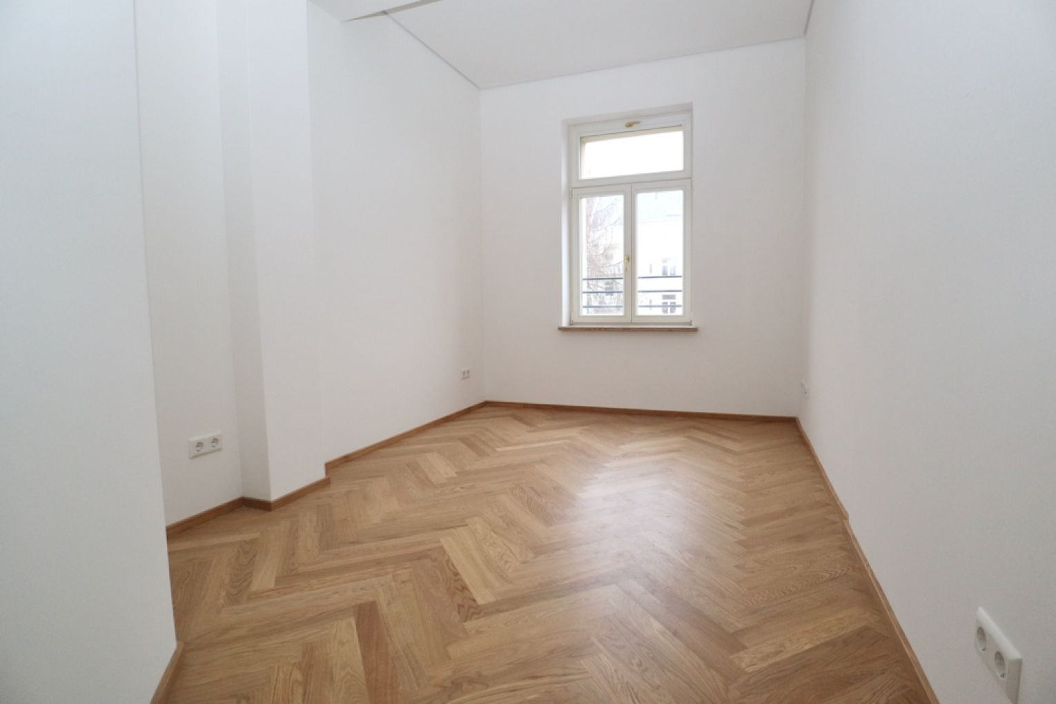 4-Zimmer • Erstbezug • Sonnenberg • 2 Bäder • Maisonette • Fußbodenheizung • anrufen und anschauen