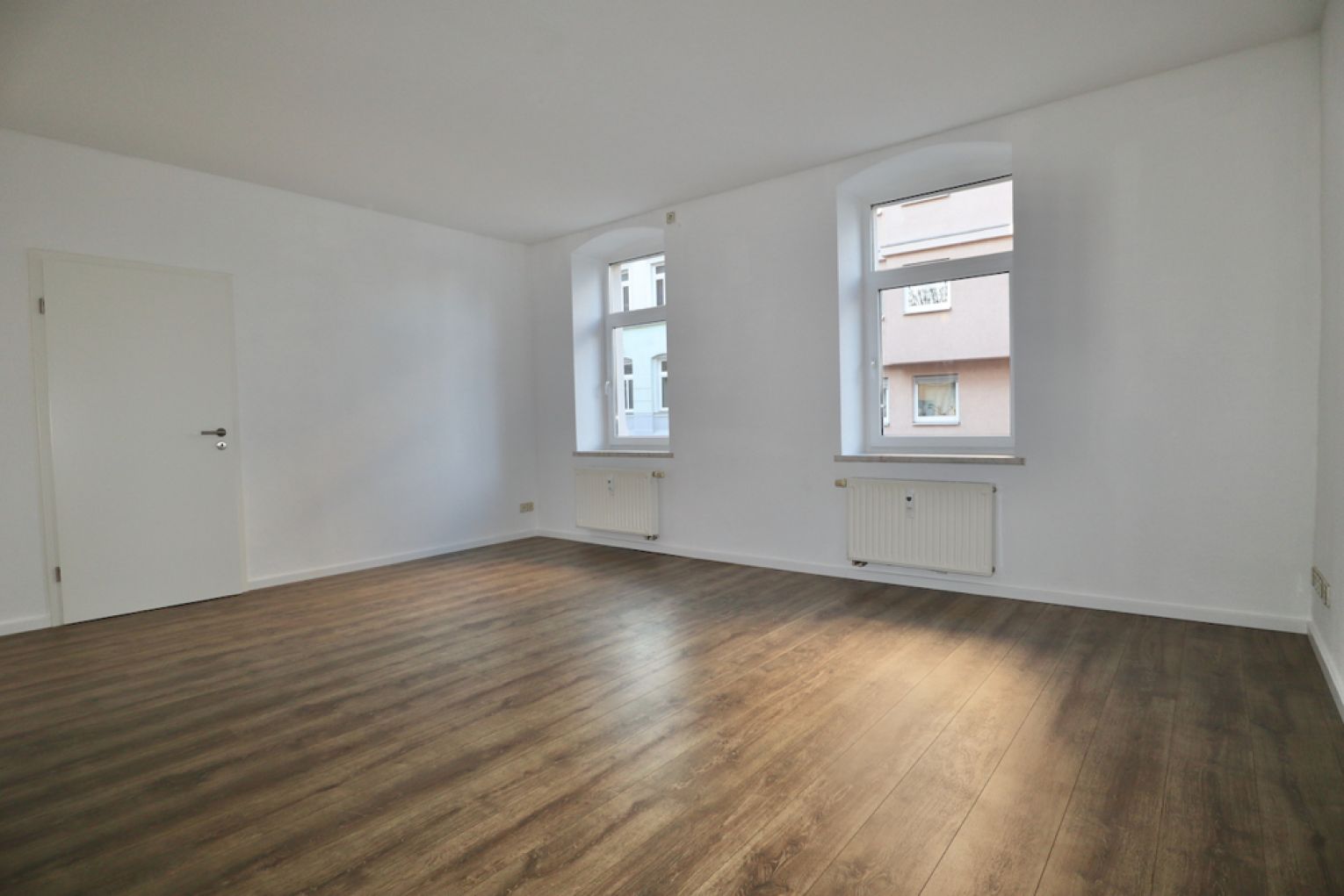 Bernsdorf • 3-Raum Wohnung in Chemnitz • Einbauküche • Stellplatz • Balkon • schnell sein