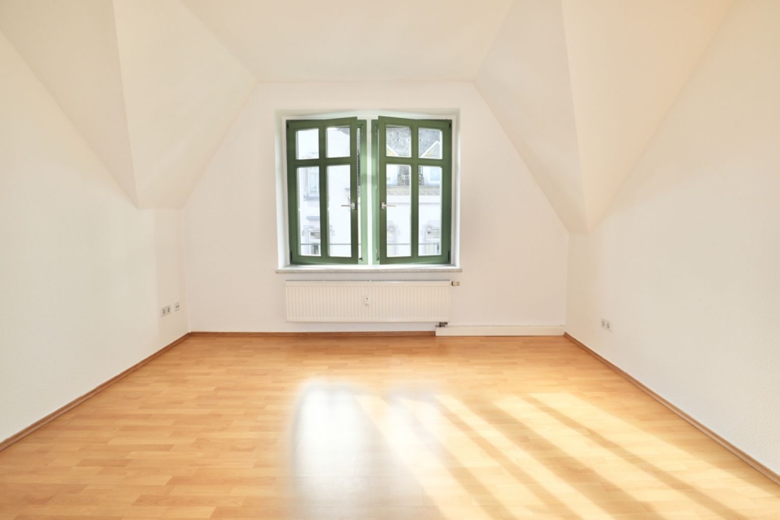 in Chemnitz • Kappel • zur Miete • 2-Raum • mit Balkon • im Dachgeschoss • ab Oktober frei