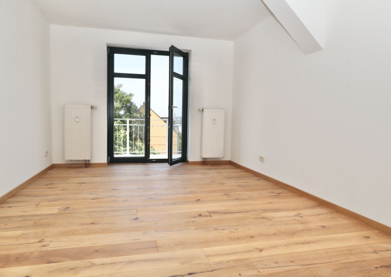 Tageslichtbad • neu saniert • modern • 4 Zimmer • Hilbersdorf • Chemnitz • zur Miete • jetzt anrufen