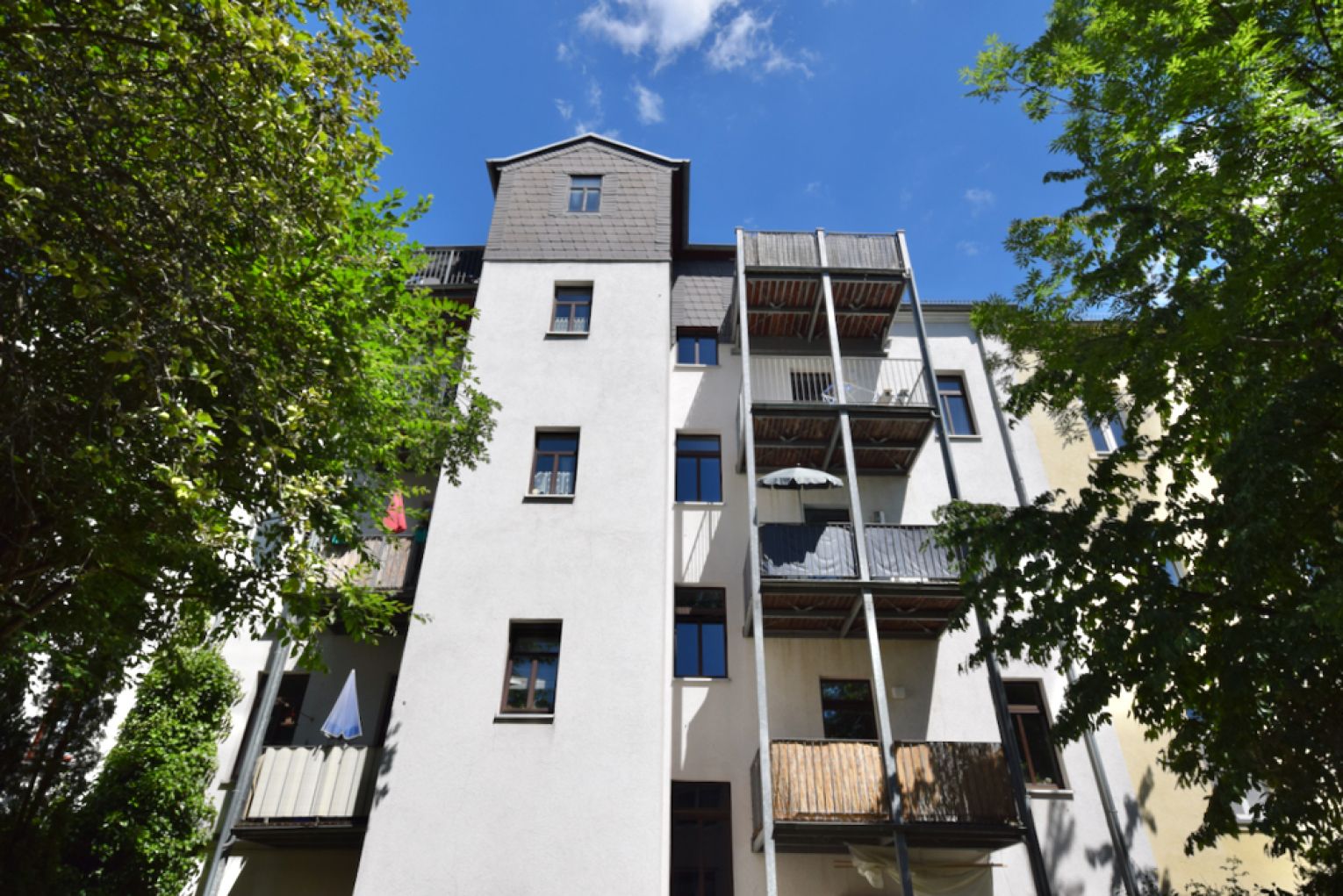 3-Zimmer • Südbalkon • offene Küche • TOP Grundriss • Laminat • ruhige zentrale Lage • Besichtigen?