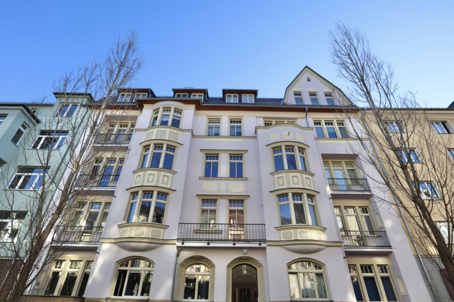 Tiefgaragenstellplatz • Kaßberg • 4-Raum Wohnung • Balkon • 2 Bäder • Chemnitz • zur Miete