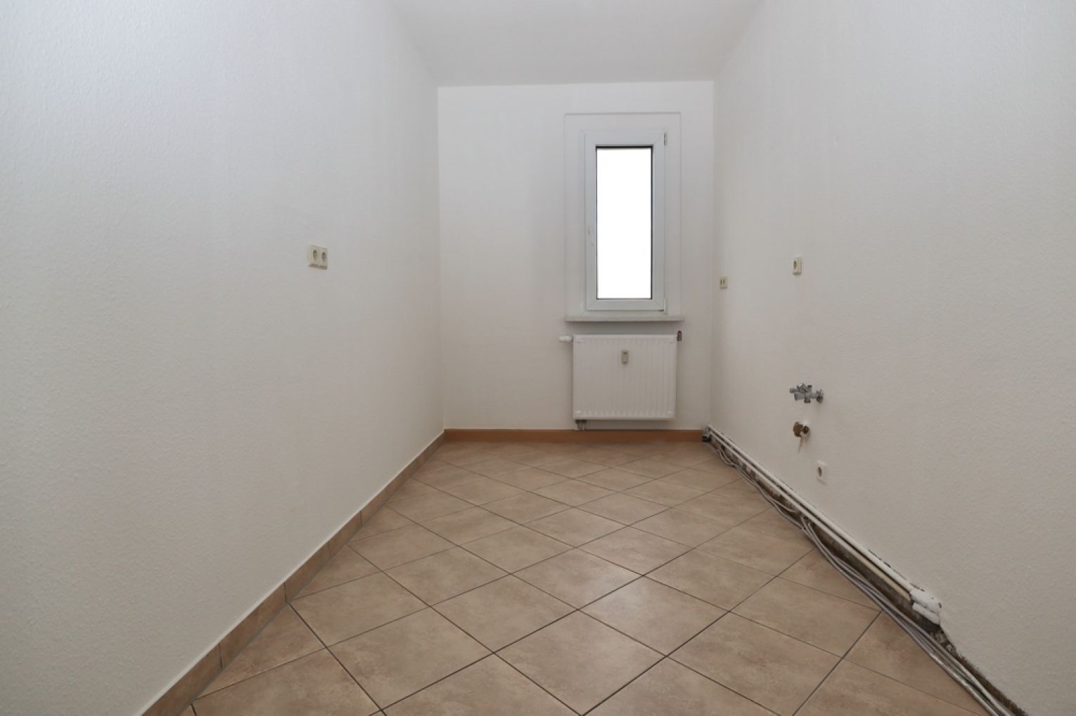 4-Raumwohnung • mit Balkon • Neu • Tageslichtbad • ruhige Lage • jetzt anschauen und mieten