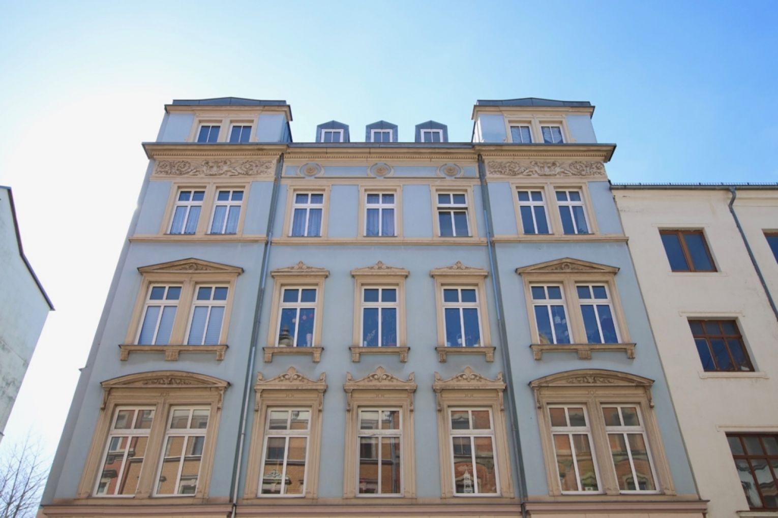 Jetzt mieten • 2 Zimmerwohnung • mit Einbauküche • Laminatboden • auf dem Kaßberg • Stellplatz