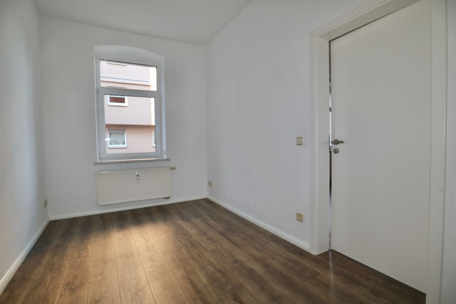 Bernsdorf • 3-Raum Wohnung in Chemnitz • Einbauküche • Stellplatz • Balkon • schnell sein