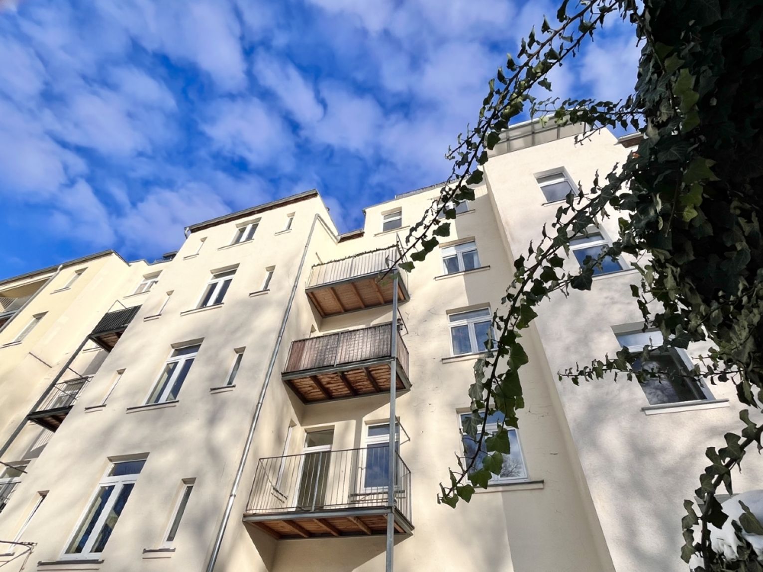 Balkon • UNInah • 3-Raum Wohnung • Bernsdorf • in Chemnitz • NEUER Boden • jetzt Besichtigen