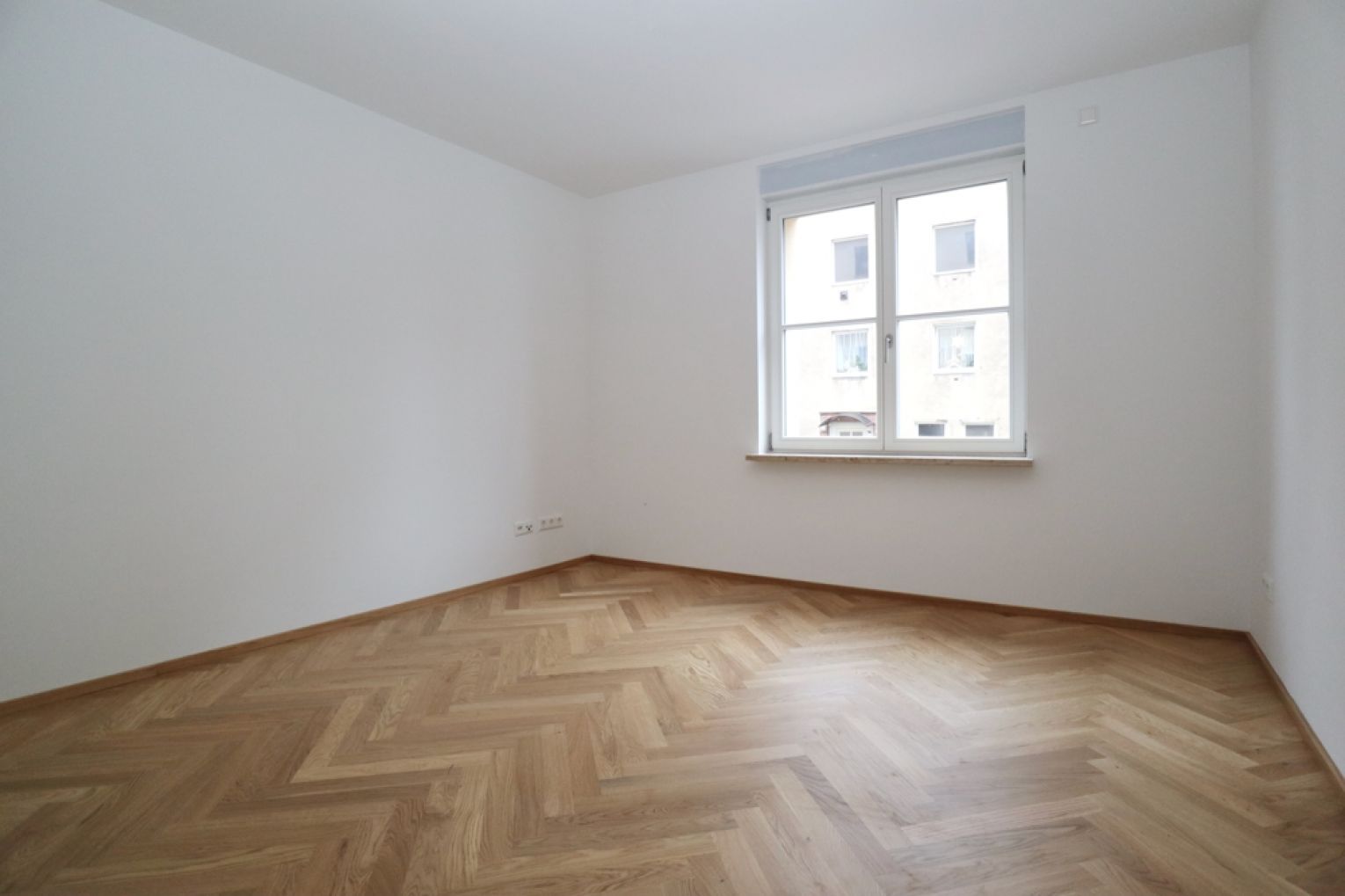 4-Zimmer • Erstbezug • Sonnenberg • 2 Bäder • Erdgeschoss • Fußbodenheizung • schnell sein