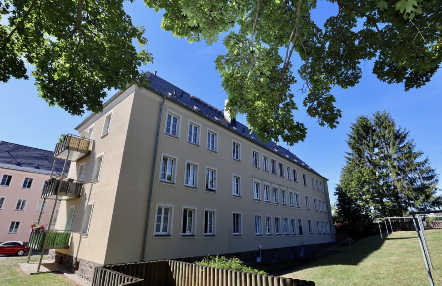 3-Raumwohnung • individueller Grundriss • Balkon • Tageslichtbad • Ebersdorf • ruhige Lage