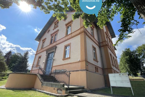 Investition im Erzgebirge • Stadtvilla • 6 Wohnungen • 523 qm WFL • Stellplätze • ruhige Lage