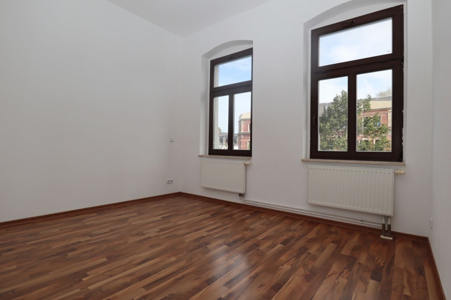 Altbau • Kaßberg • Chemnitz • 2-Raum Wohnung • Südbalkon • direkt mieten!