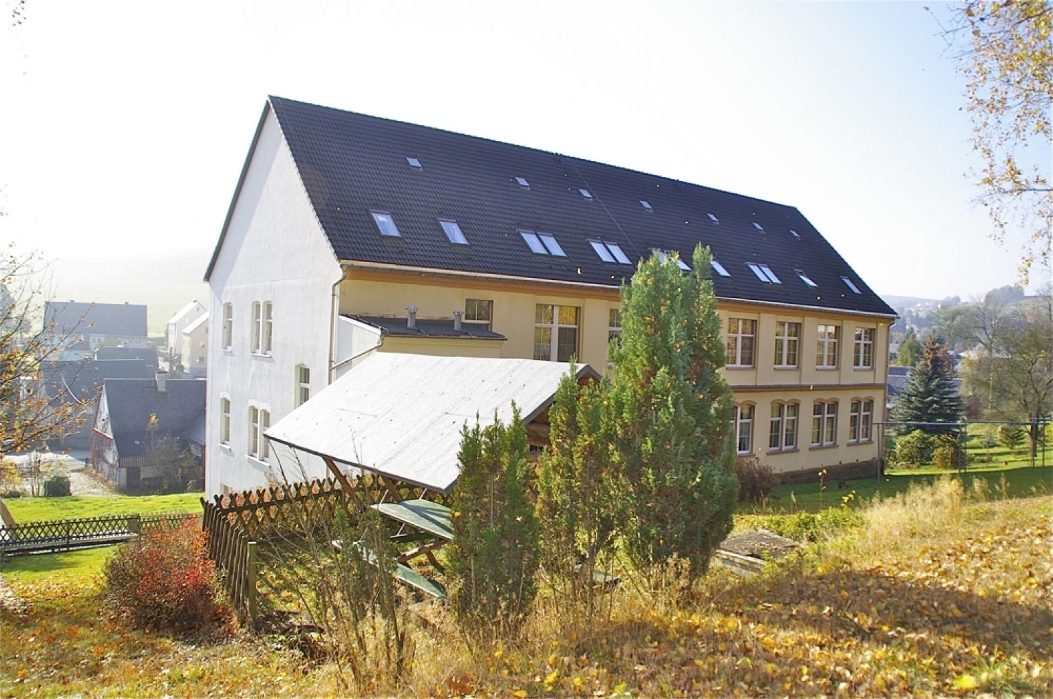 2 Zimmer in Gelenau • Balkon • Parkett • ruhige Lage • Stellplatz • Bad mit Wanne • schnell mieten!