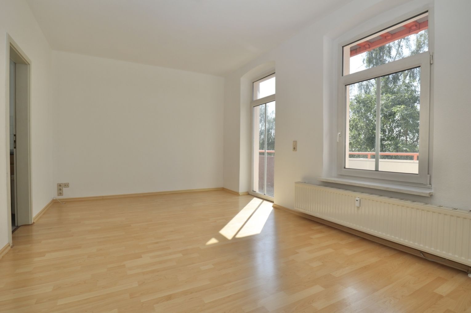 Südbalkon • 3-Zimmer • mitten auf dem Kaßberg • viel Sonne • Tageslichtbad • jetzt anrufen