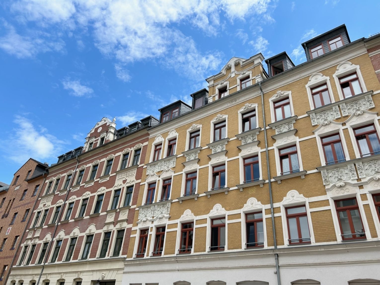 2-Raum Wohnung • in Chemnitz • Balkon&Terrasse • Einbauküche • Parkettboden • jetzt anrufen