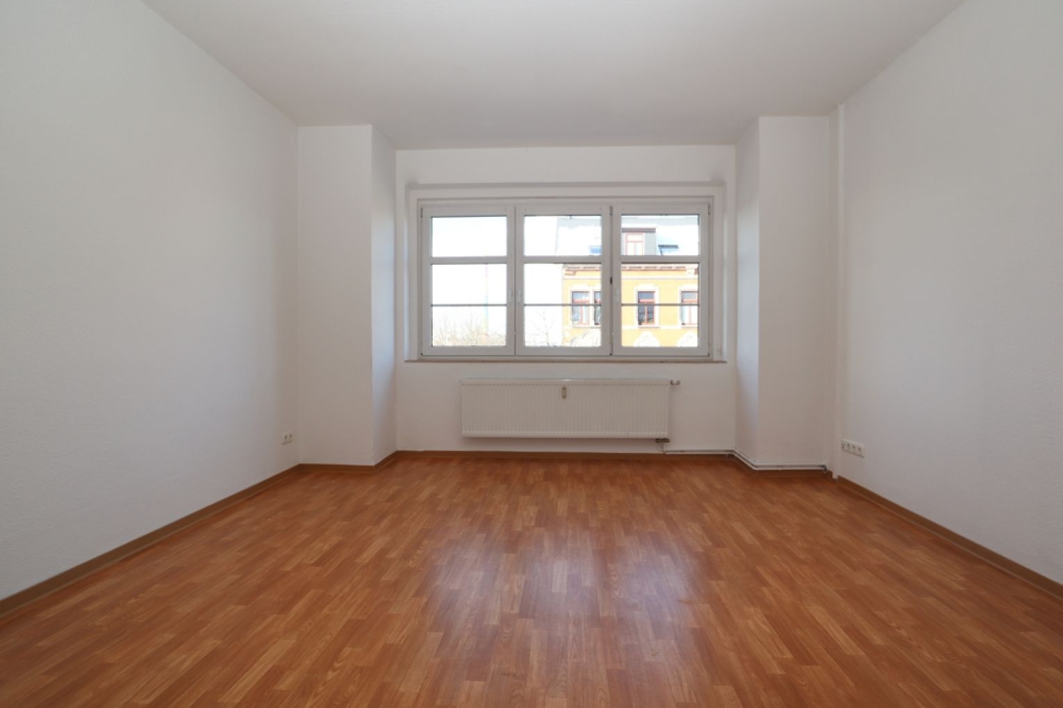 Gutschein • 3-Zimmer •  Einbauküche • Hilbersdorf • Tageslichtbad • Wanne • jetzt anrufen