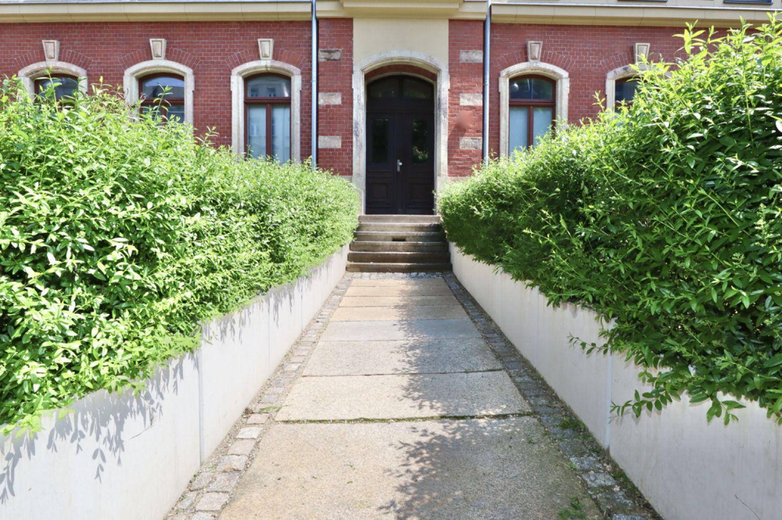 Kaßberg • 4- Raum Wohnung • modern • offene Küche • Stellplatz • in Chemnitz • jetzt anrufen