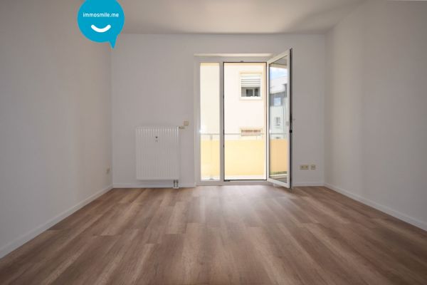 Laminat • Balkon mit Sonne • 2-Raum • Tageslichtbad mit Wanne • Erdgeschoss • jetzt Termin machen!