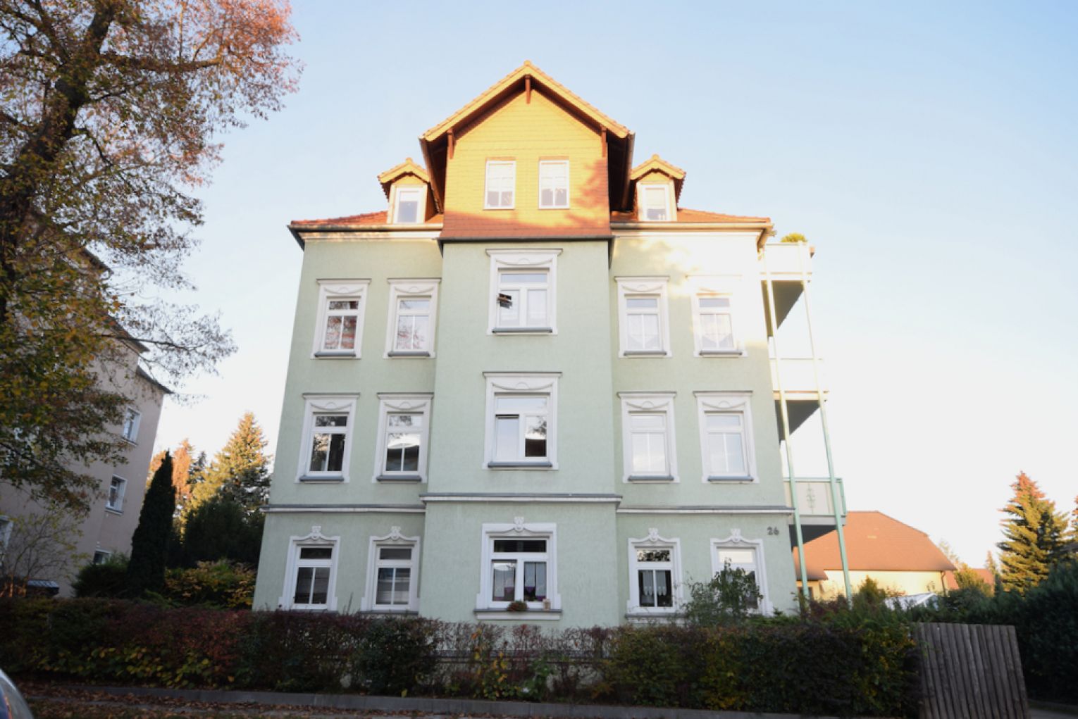 Ebersdorf • jetzt reservieren • Einbauküche • 2-Zimmer Mietwohnung • mit grünen Innenhof • Balkon