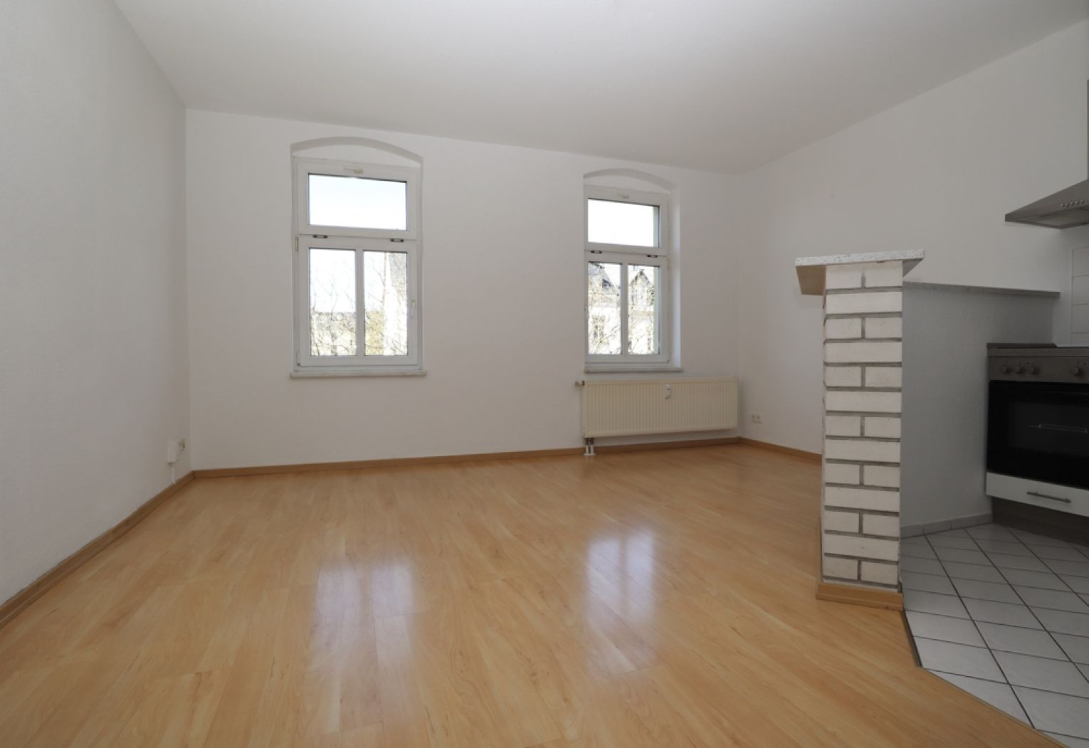 2-Raum Wohnung • Einbauküche • Balkon • Wanne • Schloßchemnitz • jetzt anrufen