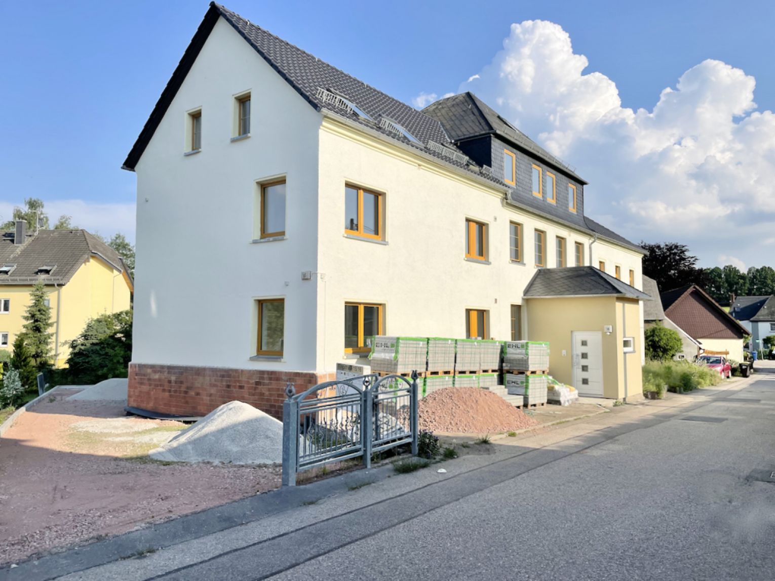 Stellplatz • Kändler • kleine 2-Raum Wohnung • Laminat • Tageslichtbad mit Dusche • jetzt anrufen