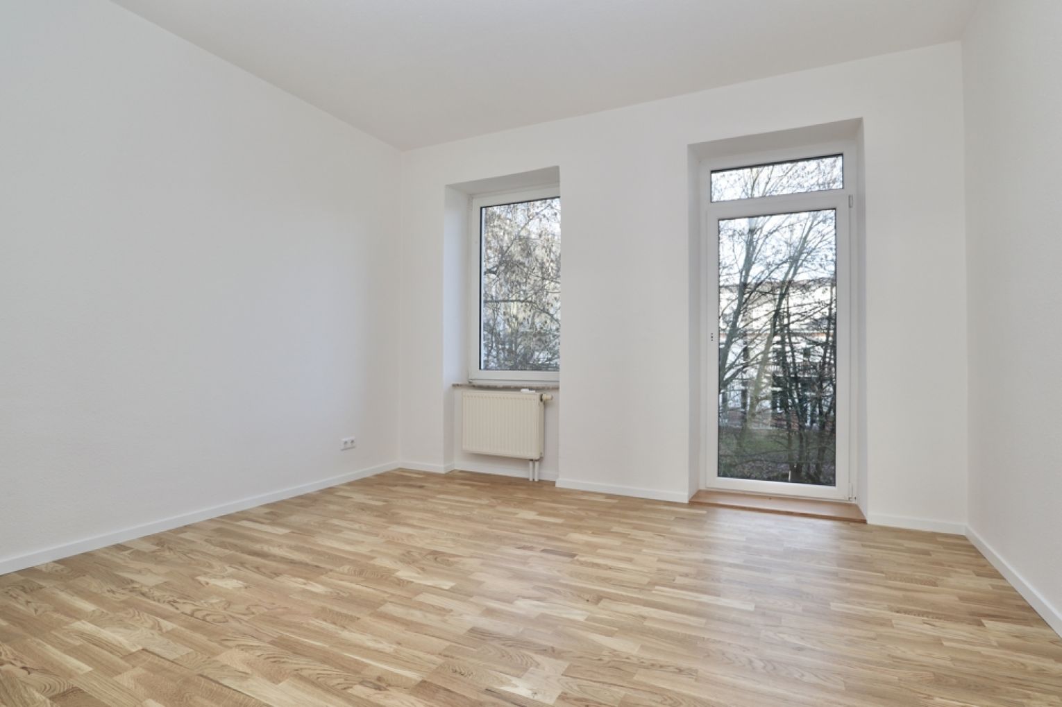 5-Raum Wohnung • Schloßchemnitz • NEU saniert • ruhige Lage • Balkon • zur Miete • jetzt anrufen